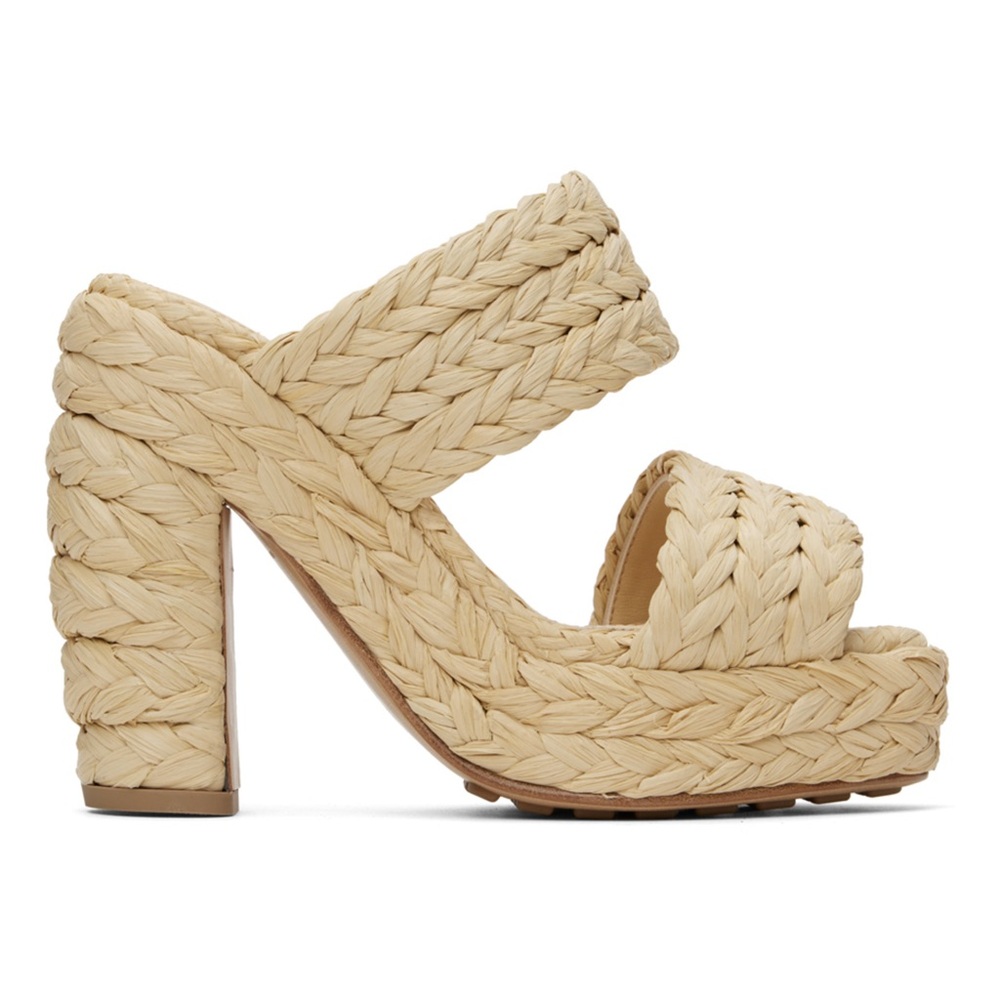 BOTTEGA VENETA Canalazzo Raffia Heeled
Sandals Size 42(12) MSRP: $1,550